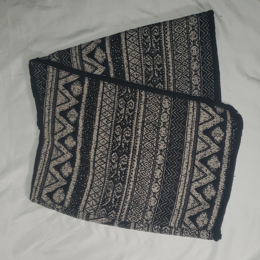 NWOT H&M Aztec Wrap skirt